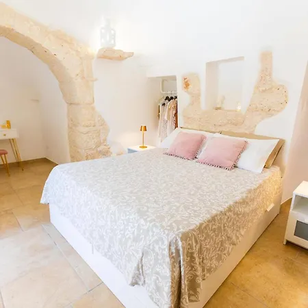 Trullo Famigiu By * Grottaglie